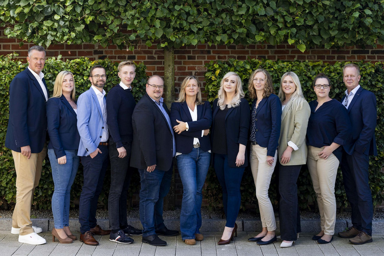Bild des Gesamtteams der OVB-Immobilien GmbH