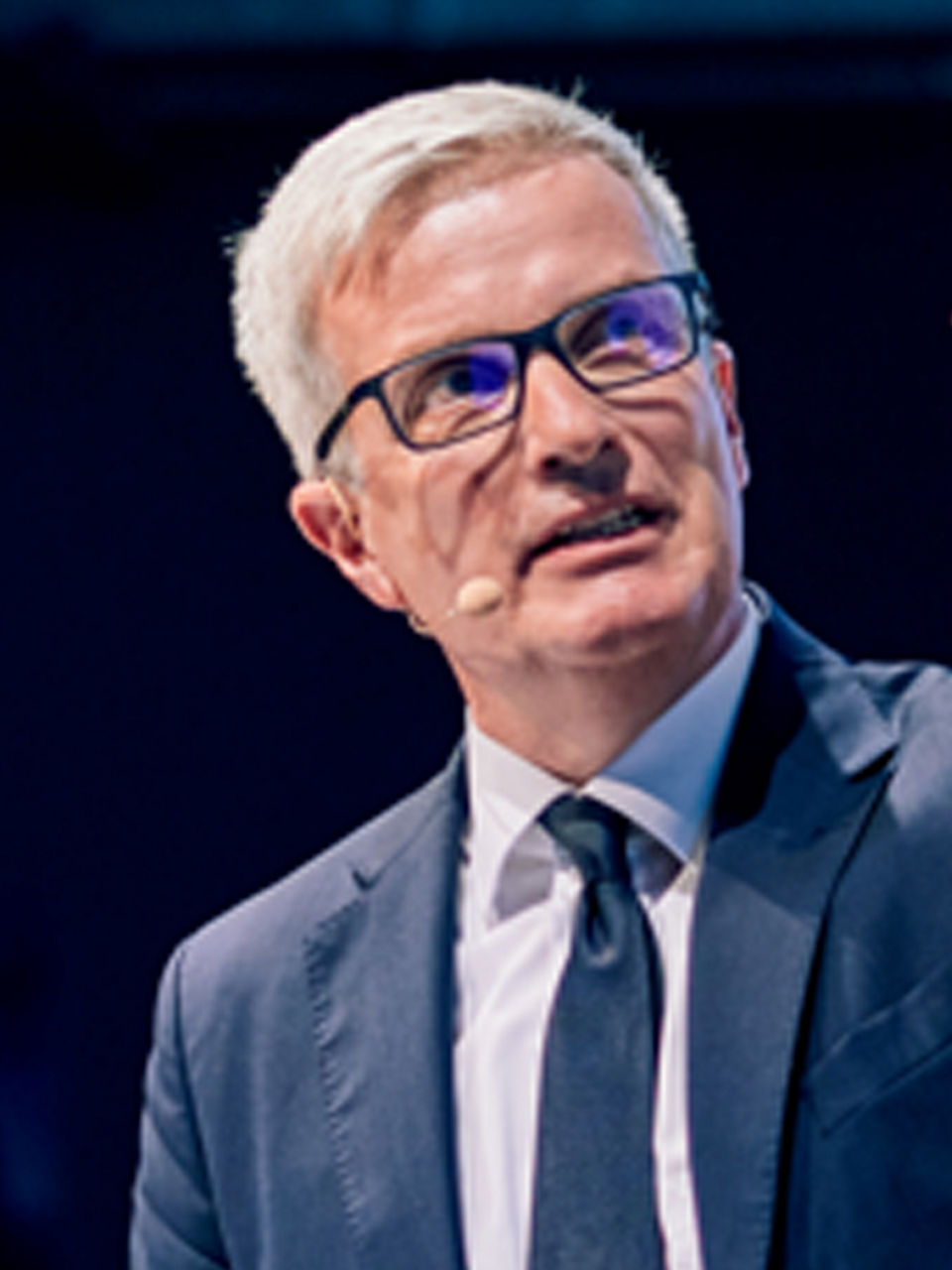 Portrait von Rolf D. Häßler