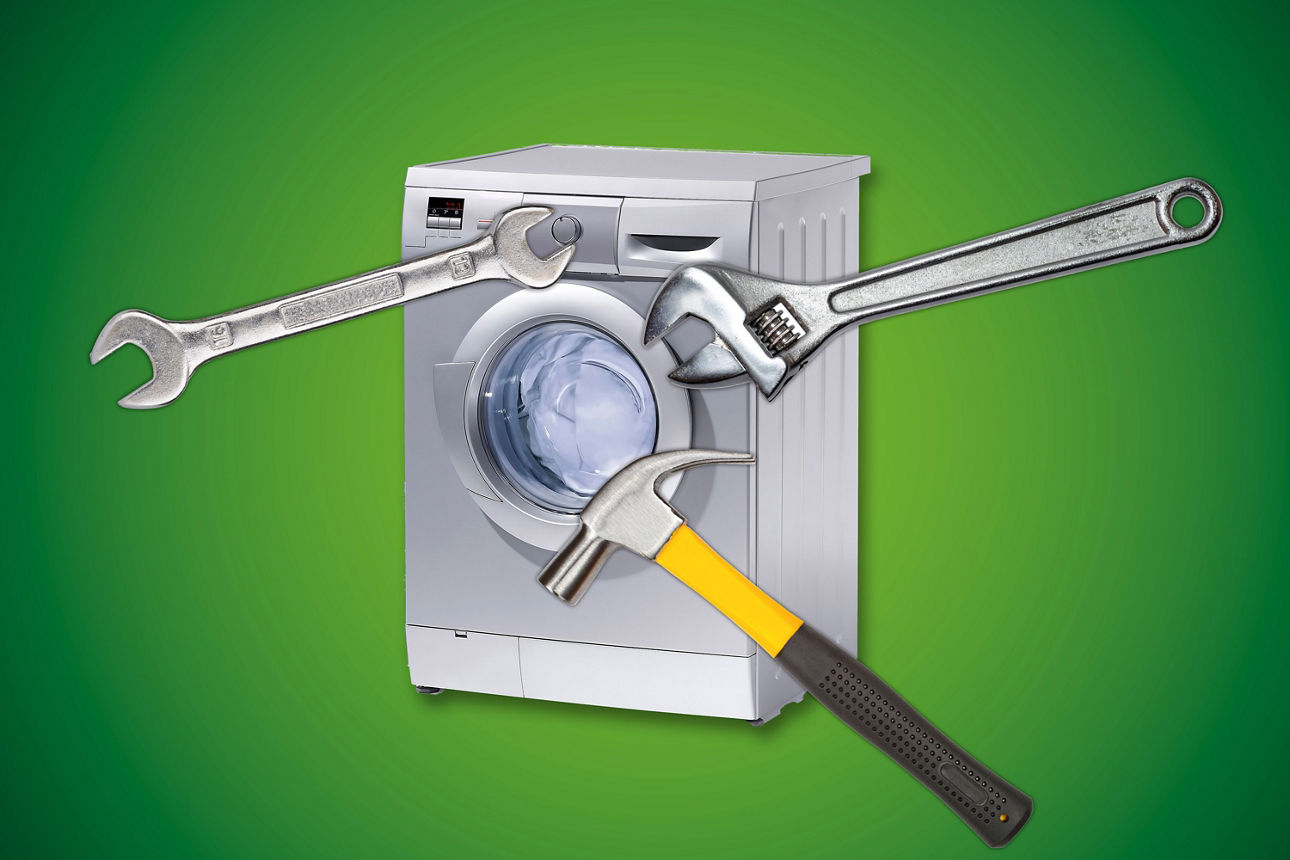 Waschmaschine mit Werkzeugen
