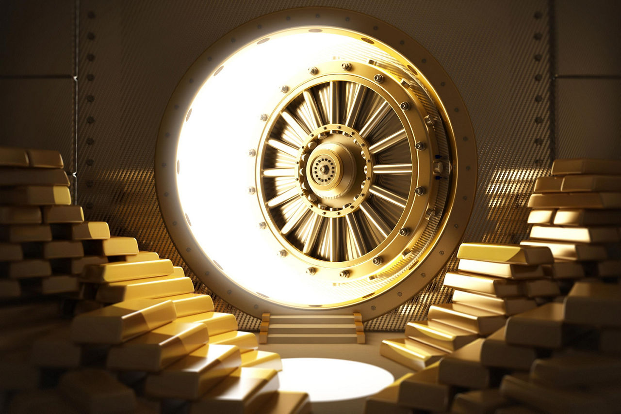 Tresor von innen mit Goldbarren