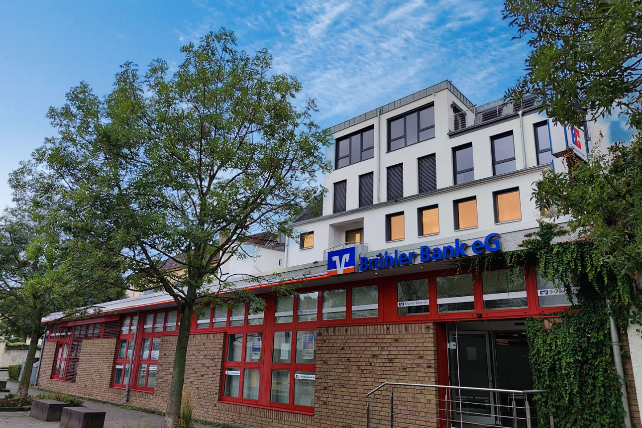 Außenaufnahme der Filiale der Brühler Bank