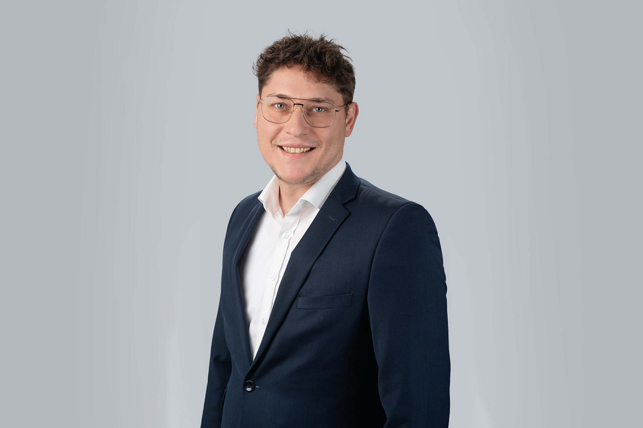 Constantin Waldvogel, Baufinanzierung