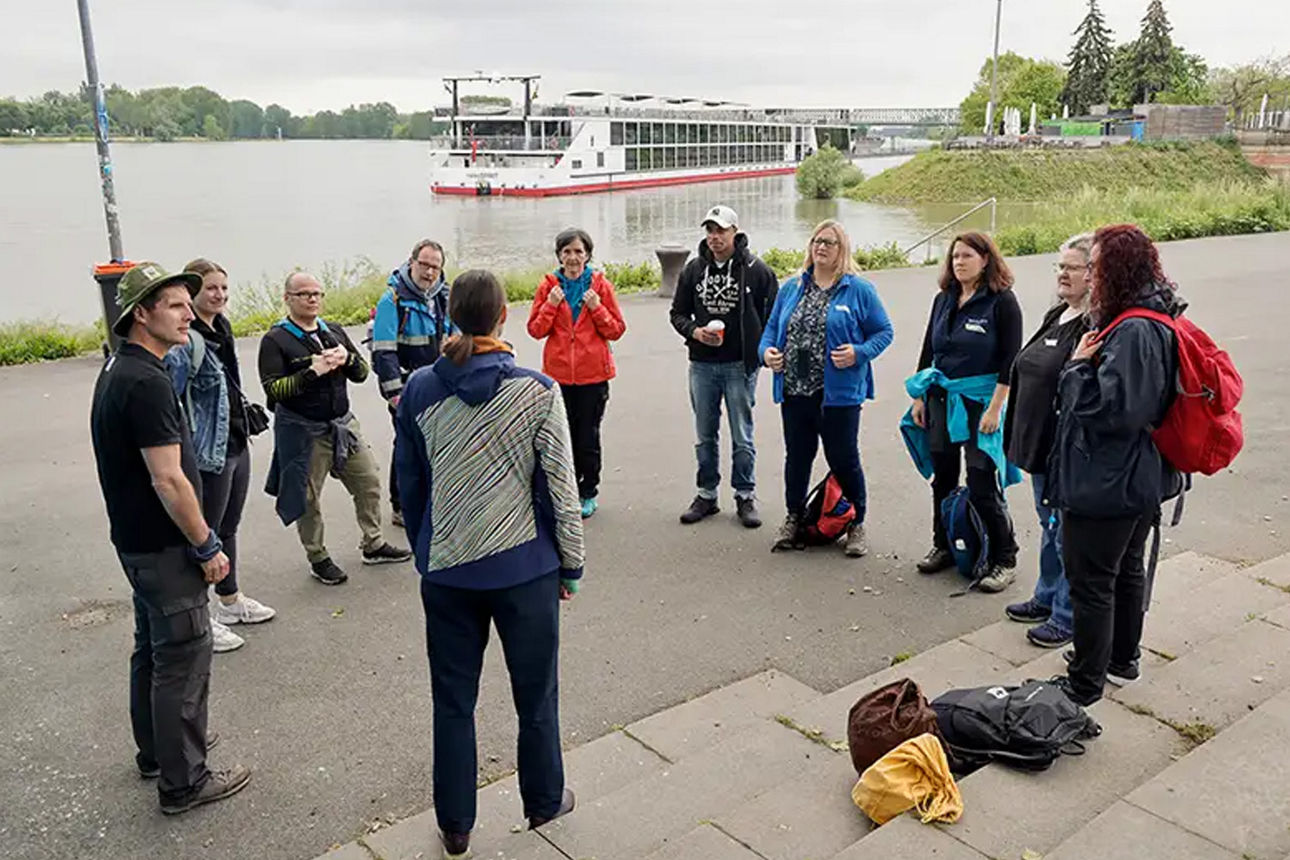 Gruppe am Fort Malakoff in Mainz