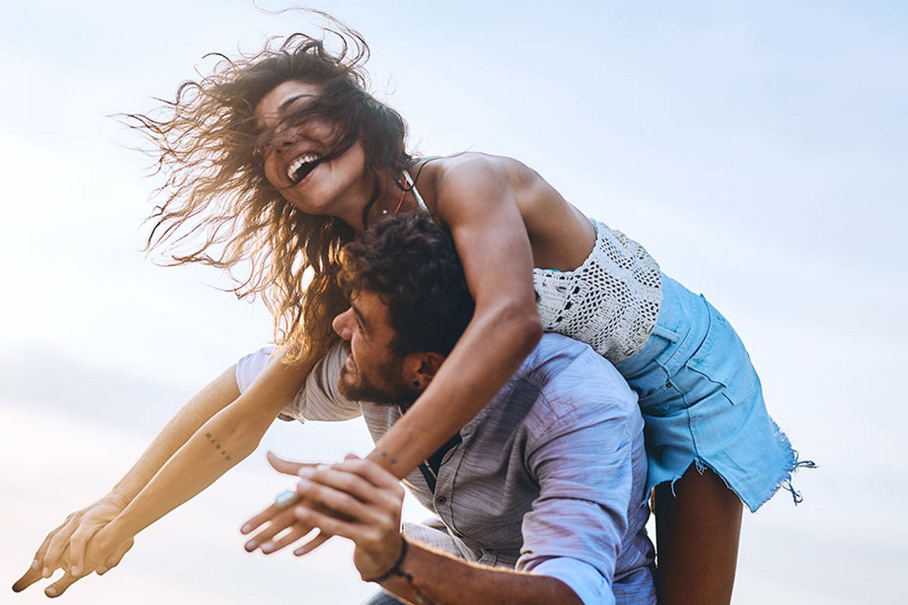 Ein Mädchen am Handy