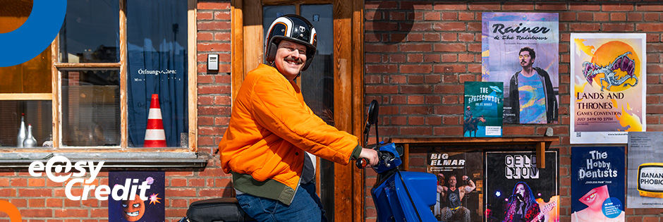 Mann auf einem Motorroller