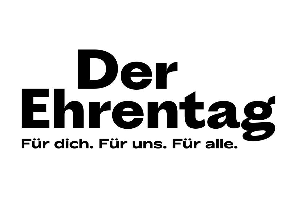 Logo des Ehrentages: Schwarzer Schriftzug „Der Ehrentag. Für dich. Für uns. Für alle.“
