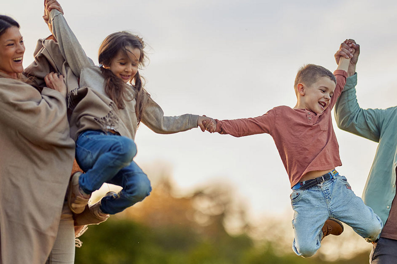 Eine Familie mit zwei Kindern