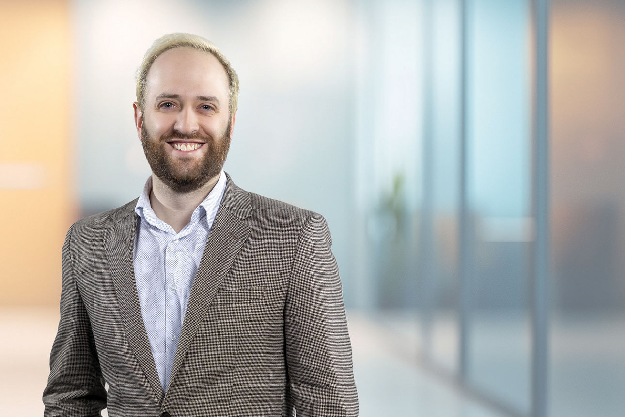 Eduardo Eisenberg, Servicemanager
