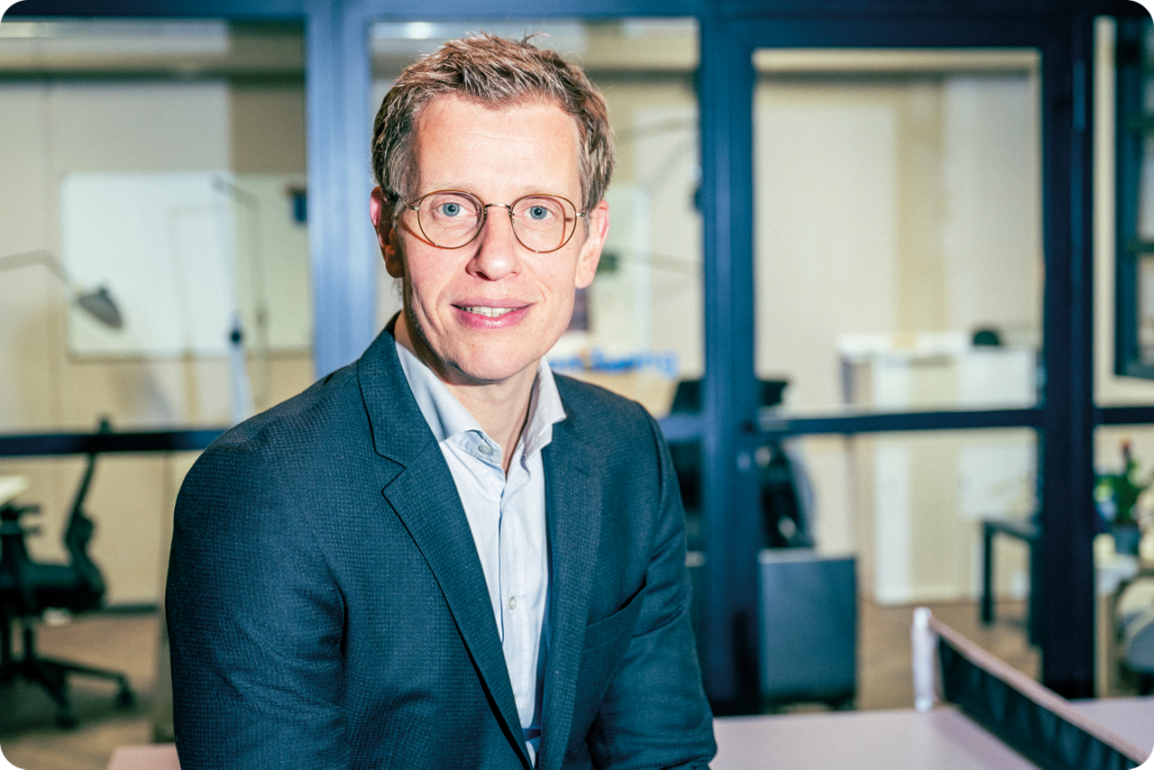 Profilbild Prof. Dr. Bastian Halecker