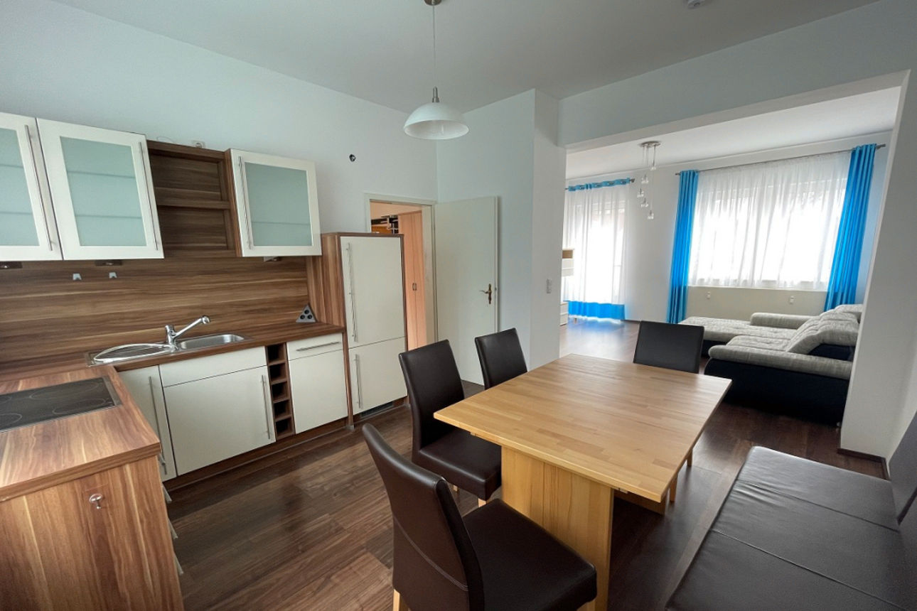 NEU! CHARMANTE WOHLFÜHLWOHNUNG