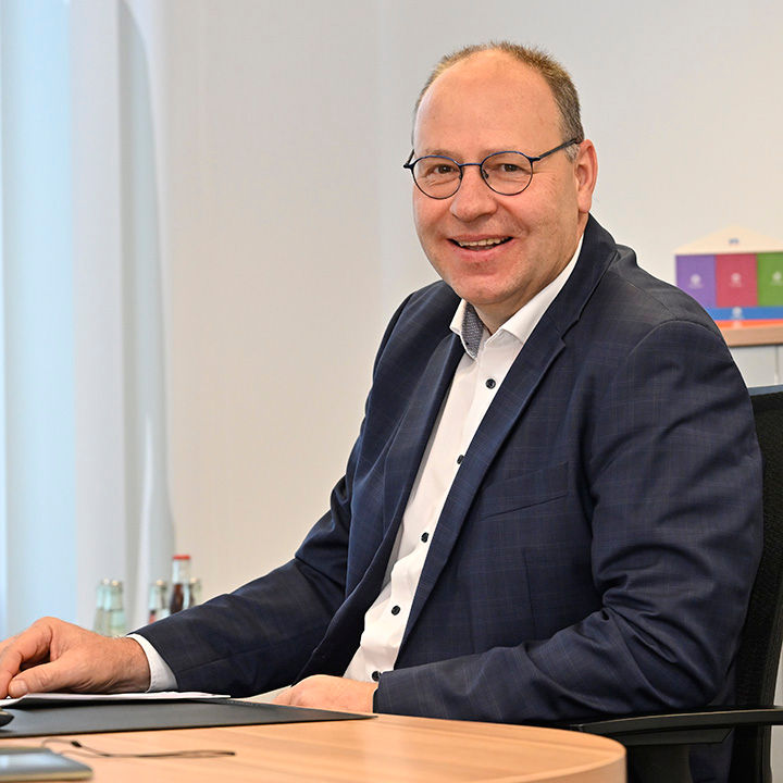 Arnd Feegers als Geschäftsstellenleiter Weeze