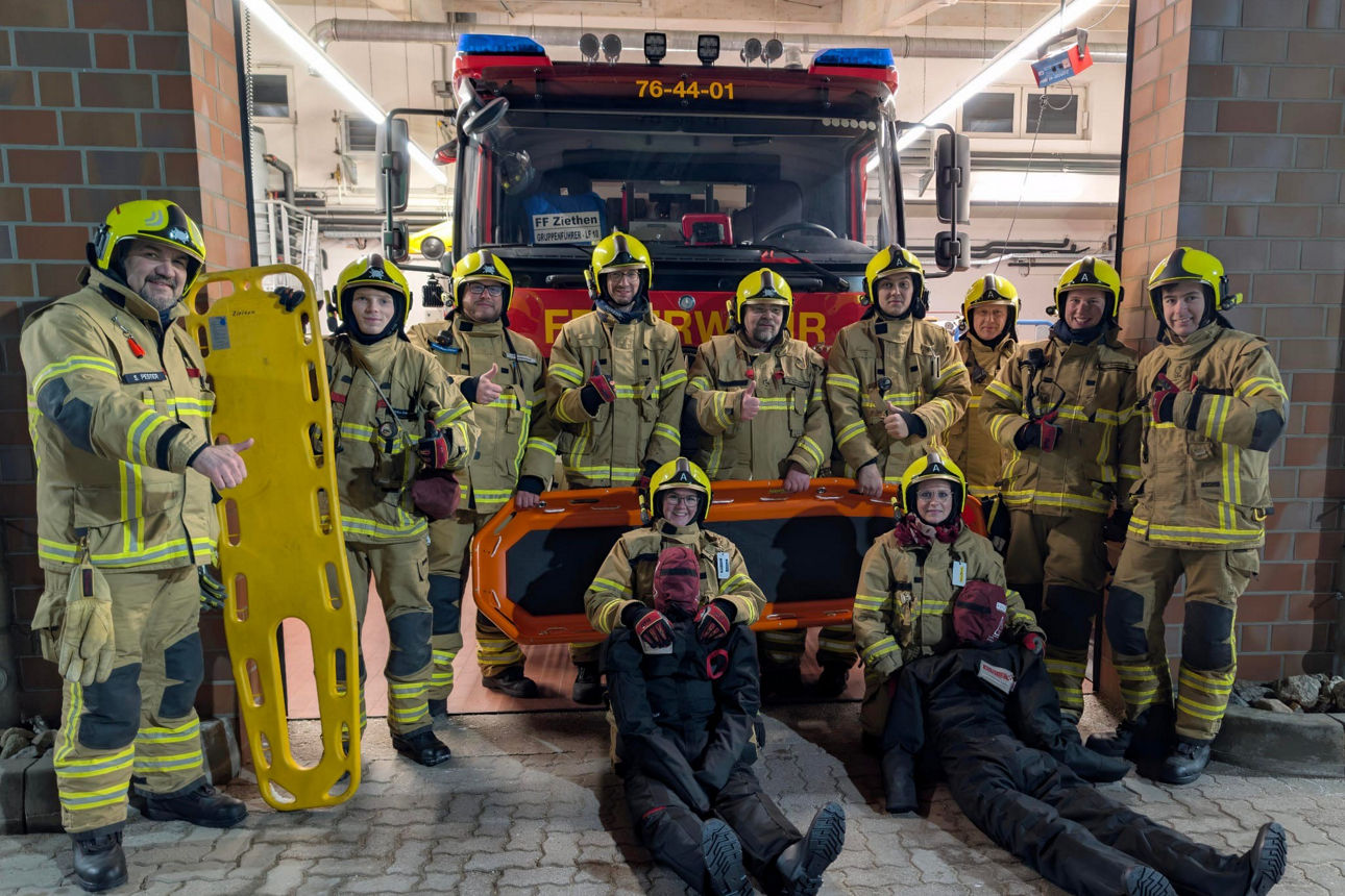 Für den Ernstfall bestens vorbereitet: Neue Übungspuppen für die Freiwillige Feuerwehr Ziethen
