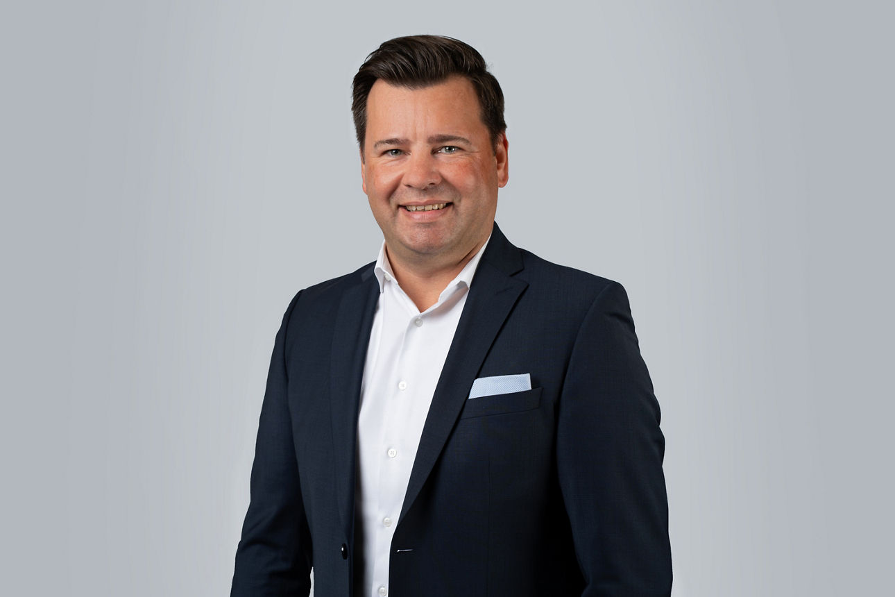 Florian Arndt Bereichsdirektor Firmenkundengeschäft, Prokura - VR Bank Main-Kinzig-Büdingen eG