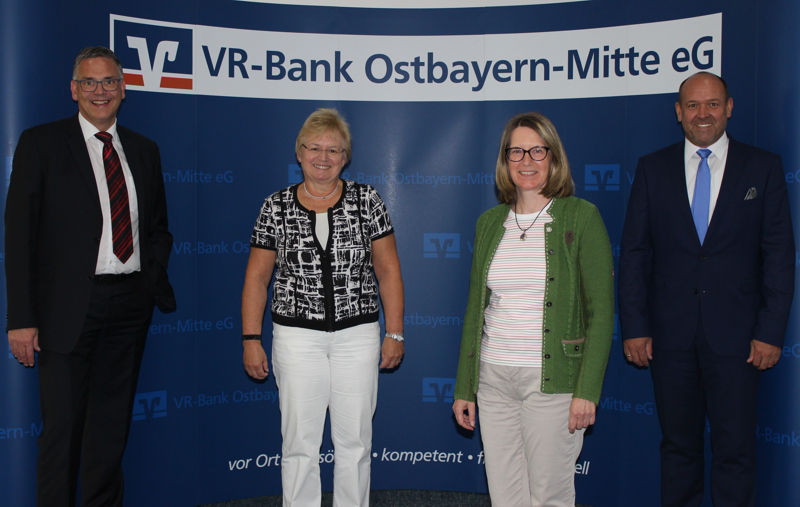 Ehrung der langjährigen Mitarbeiterin Karin Günther