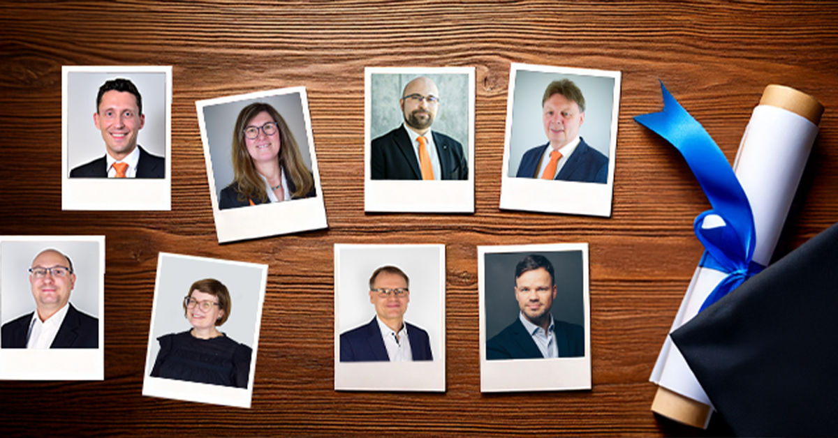Polaroids mit Mitarbeiterfotos der Leipziger Volksbank