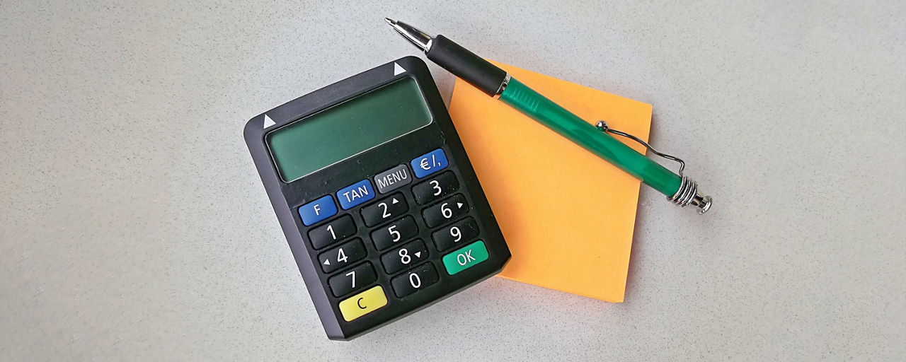 TAN-Generator mit Post-It und Kugelschreiber