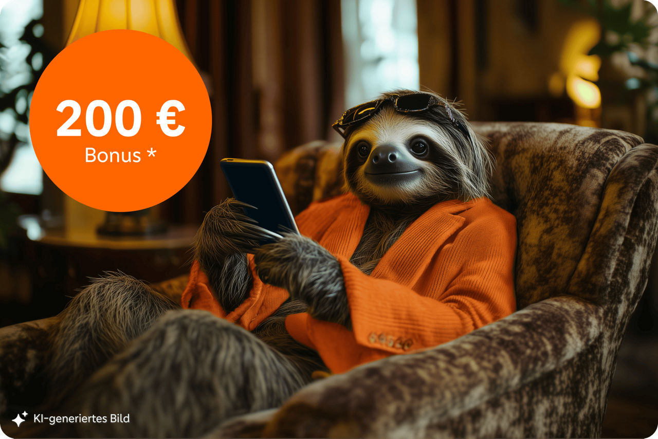 Auf dem KI-generierten Bild sitzt ein Faultier im orangenen Blazer im Sessel und schaut entspannt auf sein Smartphone. 