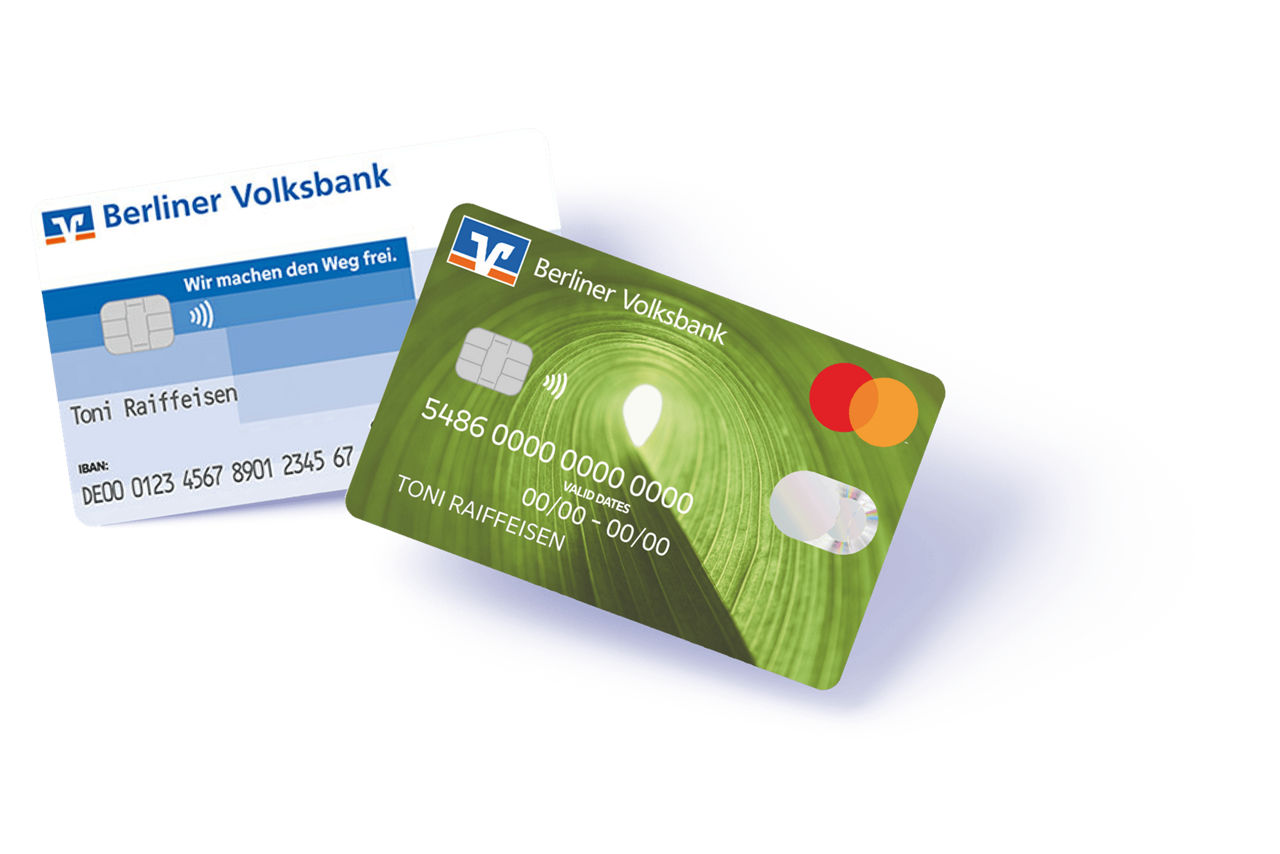 Eine girocard und eine Kreditkarte der Berliner Volksbank