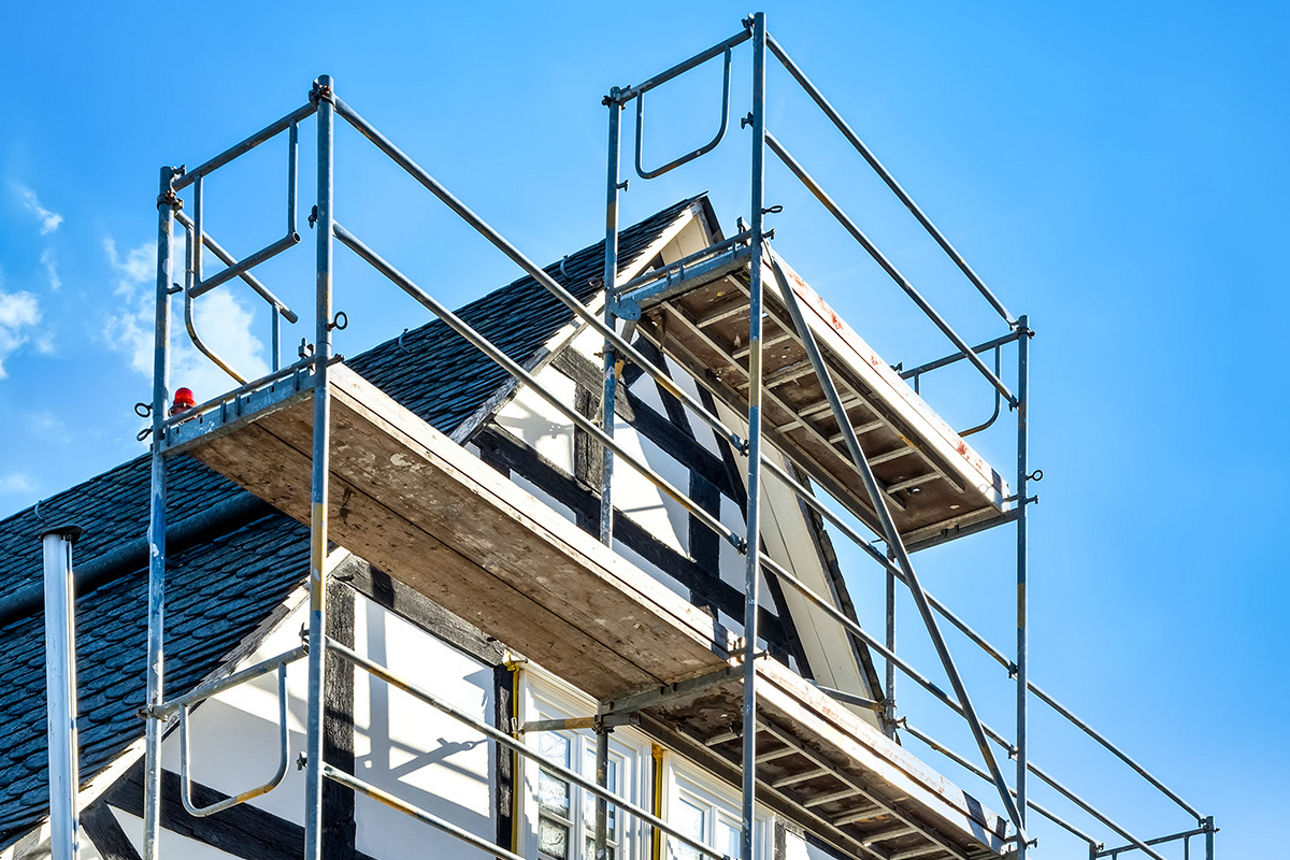 Giebel vom Haus wurde eingerüstet