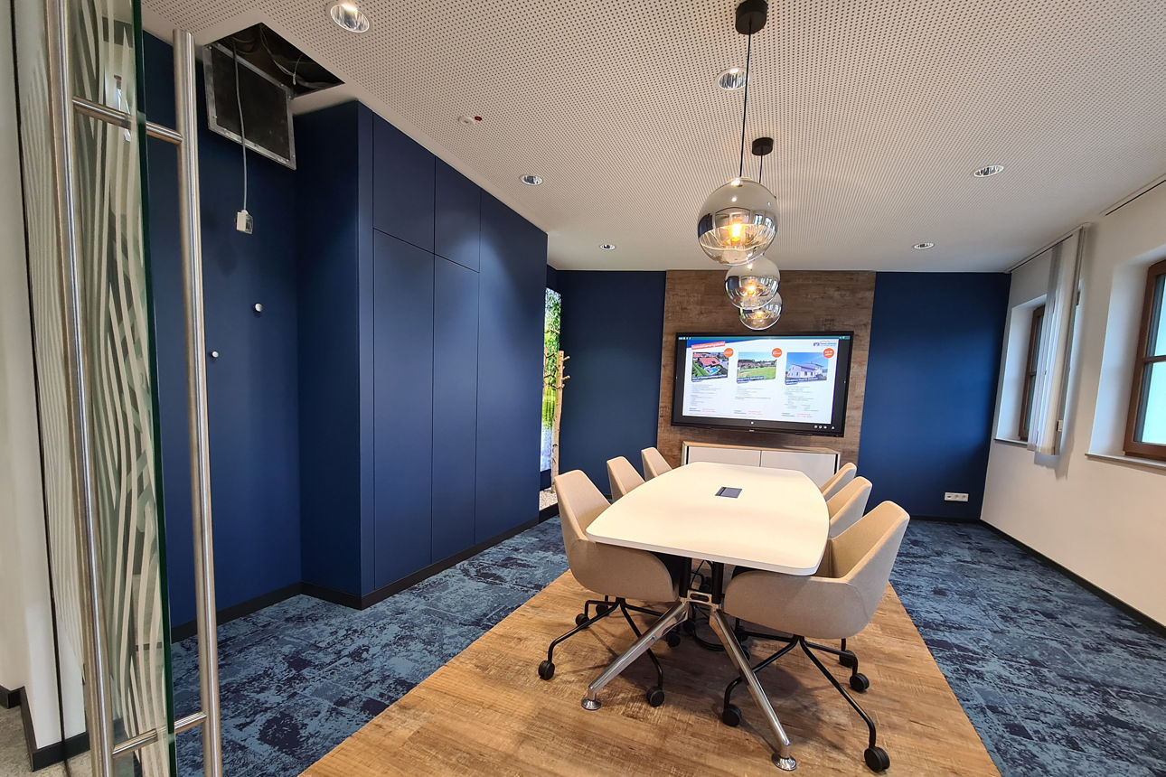 Der neue große Besprechungsraum im 1. OG in Gerzen.