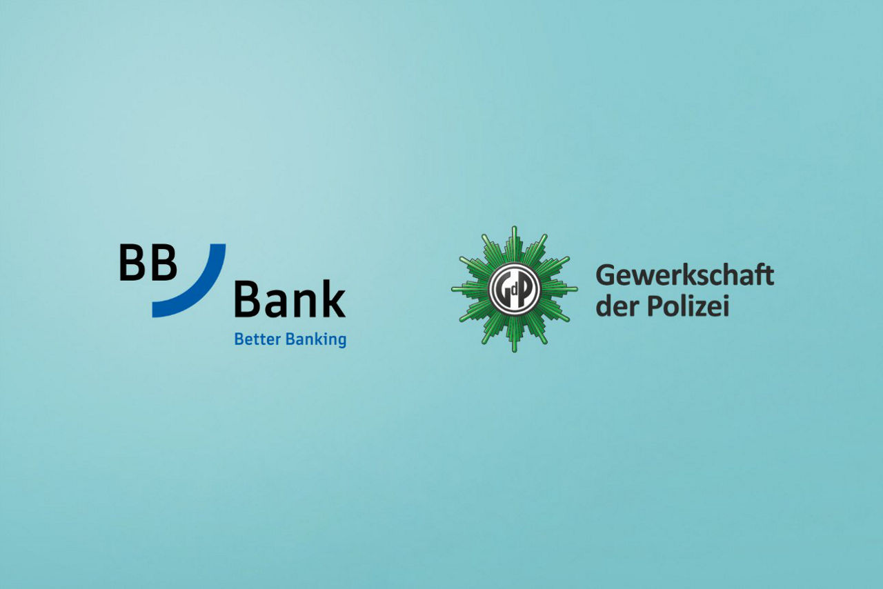 Logos der BBBank und der GdP auf hellblauem Hintergrund