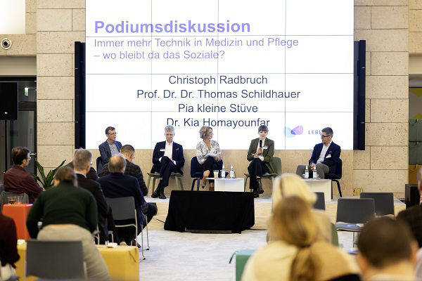 Podiumsdiskussion beim LebensWert-Treff der Evangelischen Bank. © Sascha Mannel – visualbrander.com