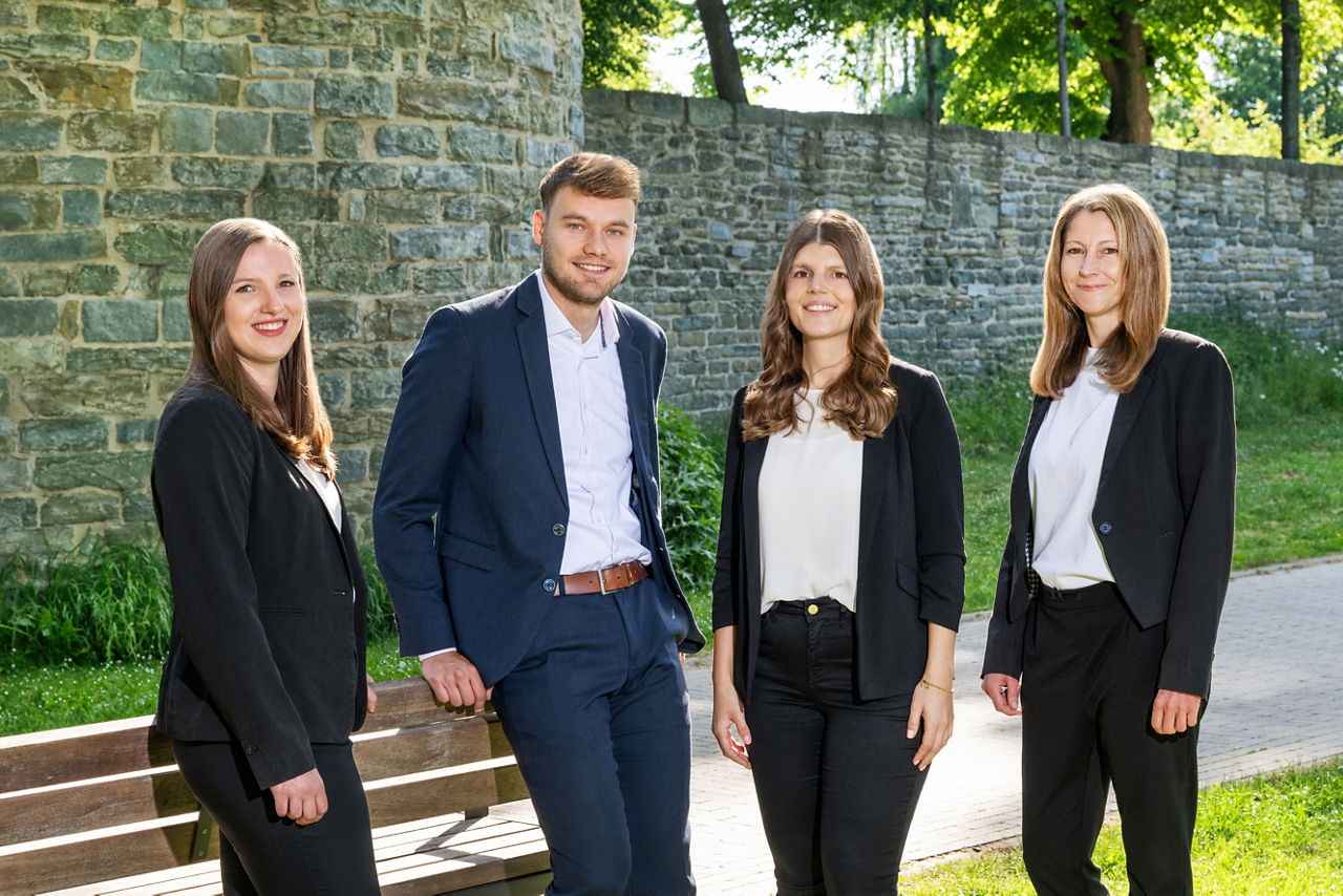 Vermittlergeschäft Ansprechpartner