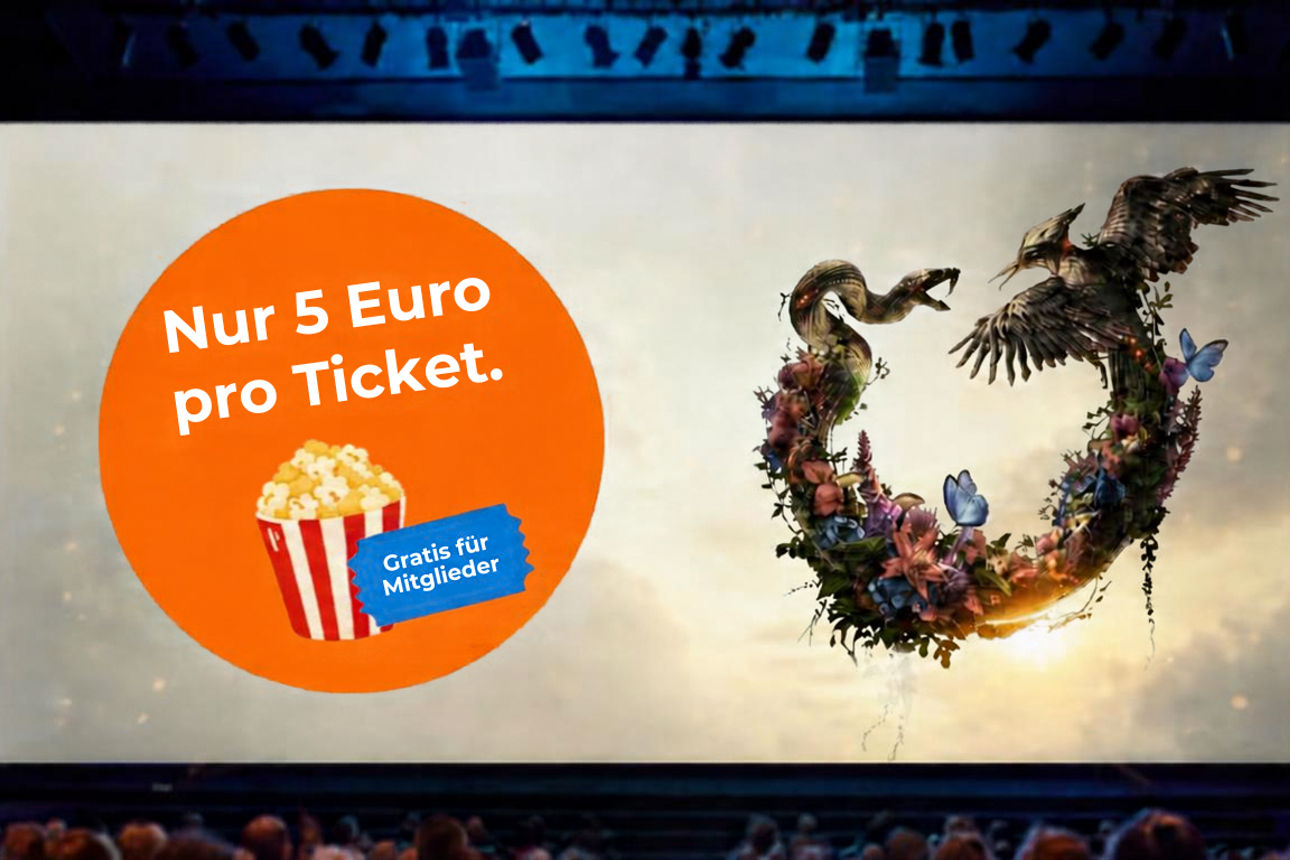 Kinoleinwand mit Filmmotiv und Hinweis auf Sondervorstellung für Mitglieder zum Ticketpreis von 5 Euro.