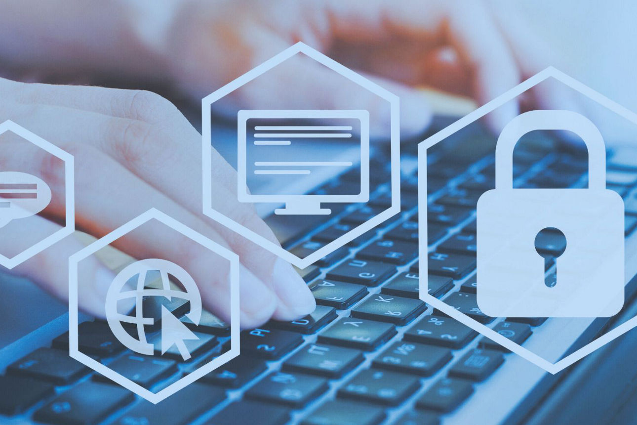 Ein Laptop steh im Hintergrund und davor sind mehrere Sicherheitsicons abgebildet.