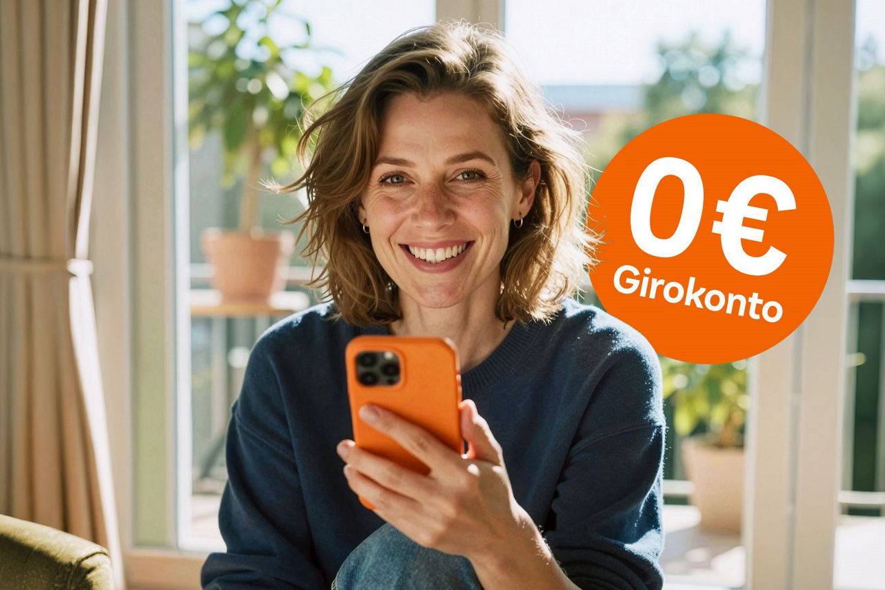 Neue Kundin freut sich über ihr kostenloses Girokonto der Sparda-Bank