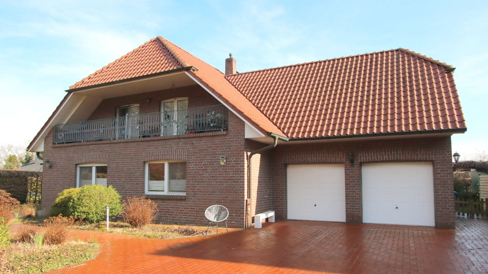 Einfamilienhaus mit vermieteter Einliegerwohnung in Friesoythe/Altenoythe