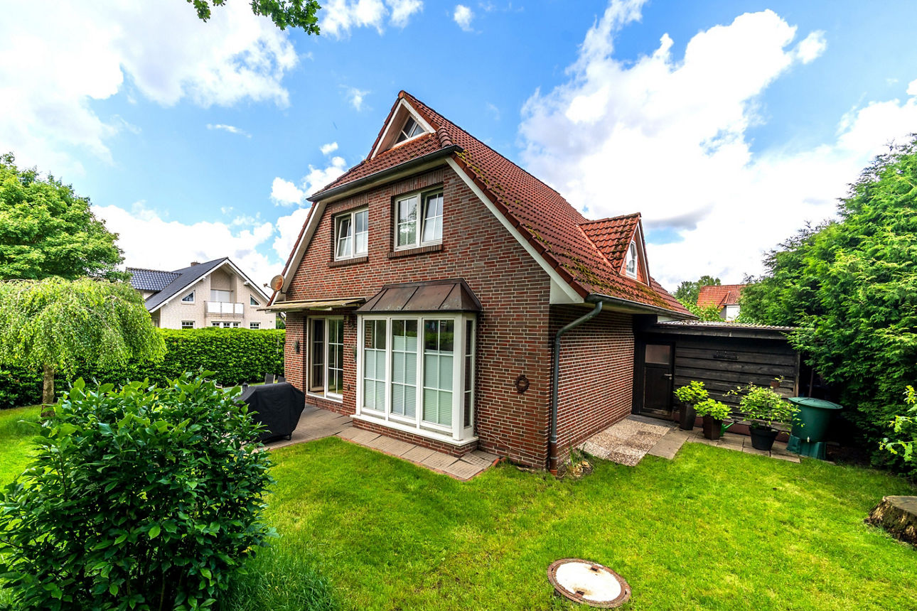 Einfamilienhaus mit Garten