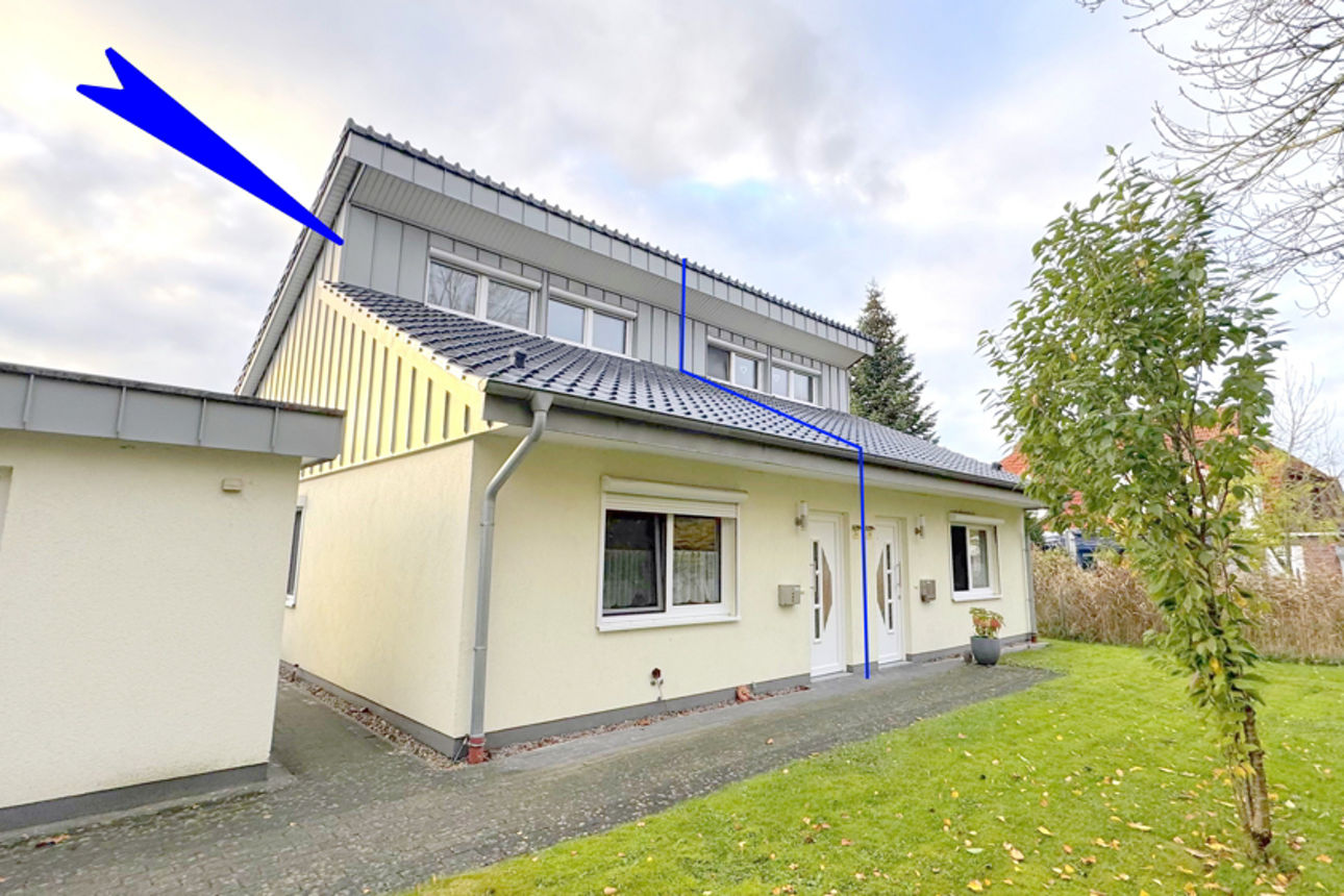 Blick auf Doppelhaushälfte