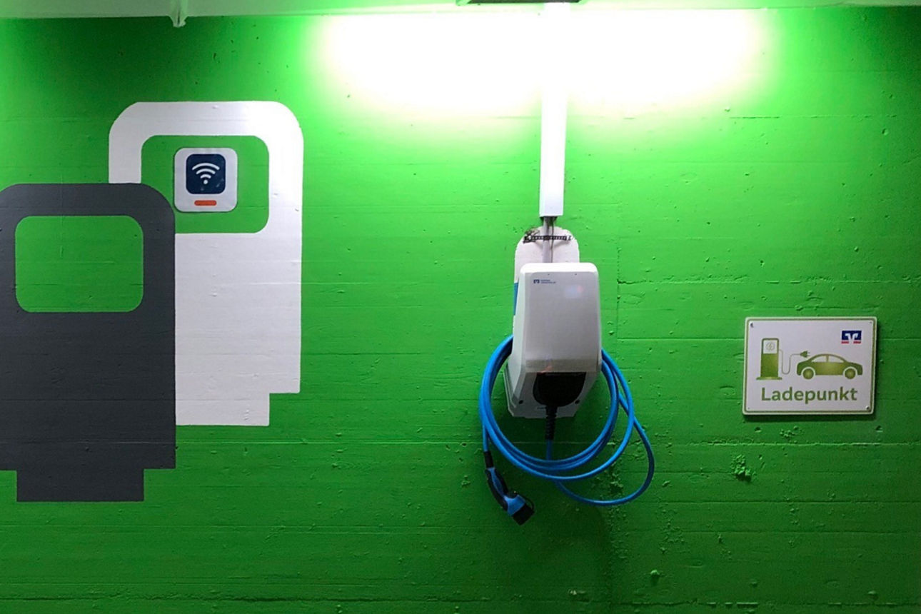 Ladepunkte in der Tiefgarage der Volksbank Reutlingen.