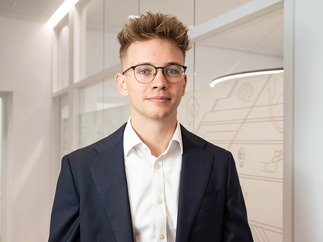 Hannes Lampe (Trainee Private Banking)