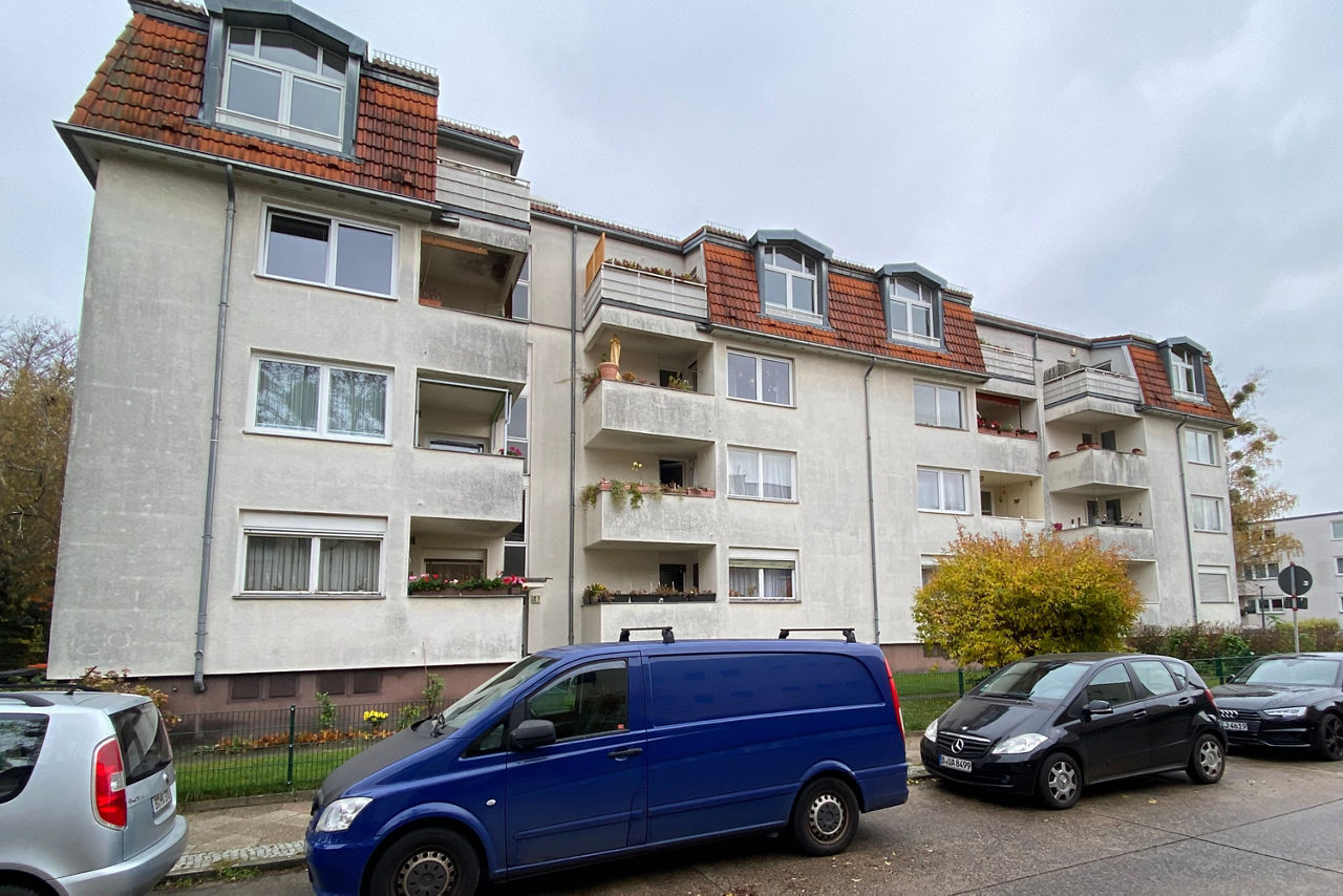Außenansicht eines Mehrfamilienhauses in Berlin-Lankwitz