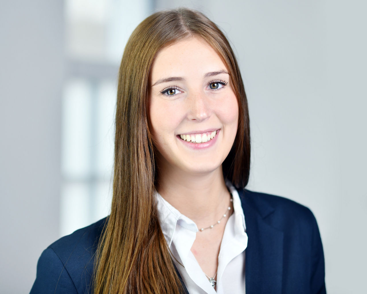 Lara Lange Assistentin Leiter Vertrieb