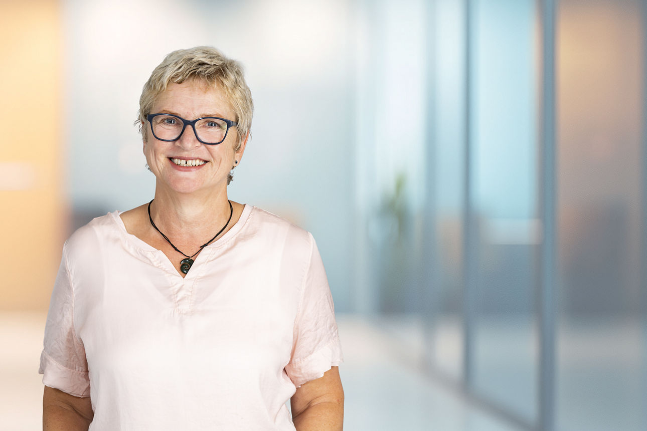 Beate Lastring, Servicemanagerin