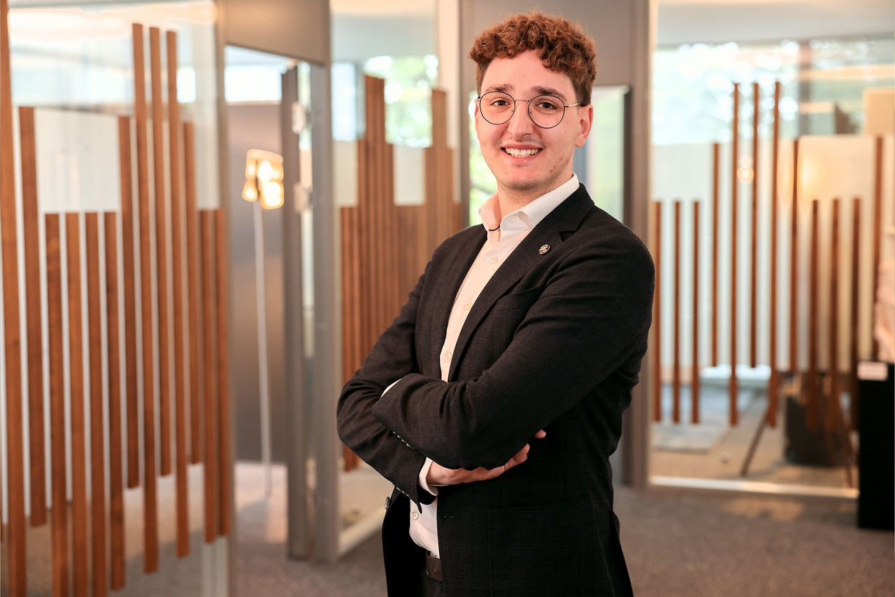 Ein Portrait von Lukas Finke