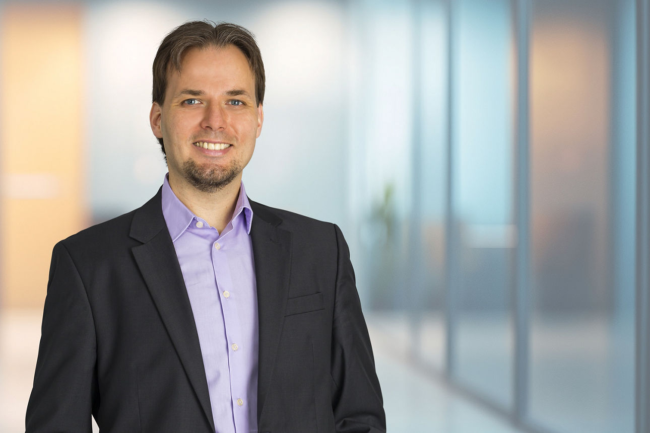 Thorsten Müller, Servicemanager