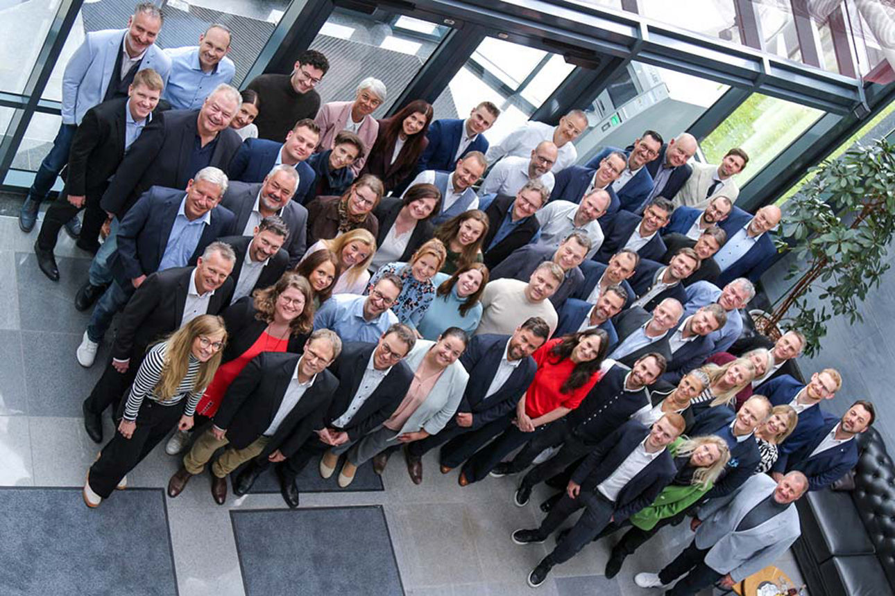 Bild des Versicherungsteam der meine Volksbank Raiffeisenbank eG