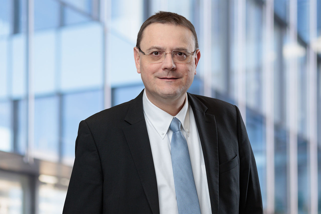 Bernhard Meßner, Mitarbeiter der Münchner Bank eG