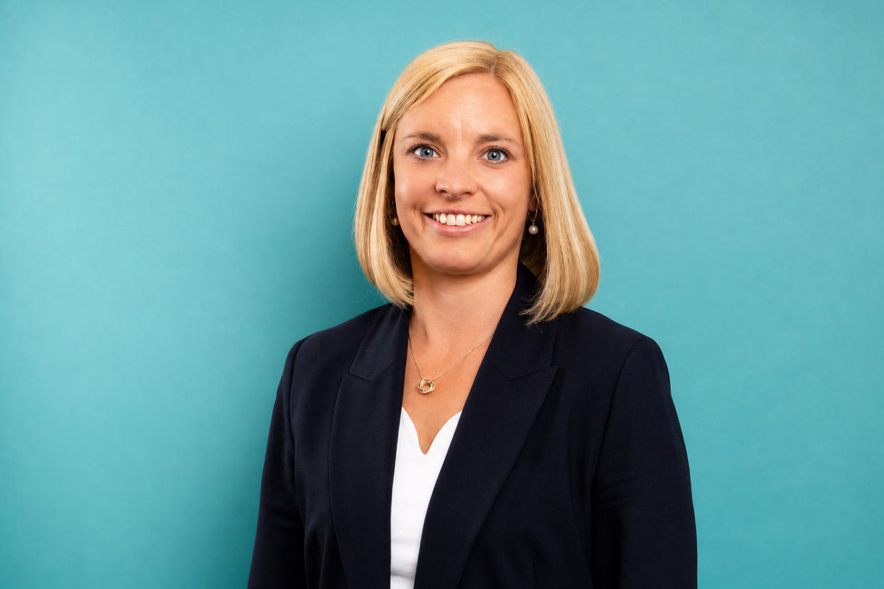 Porträt von Nina Ripka - Firmenkundenbetreuerin bei der VR RegionalBank