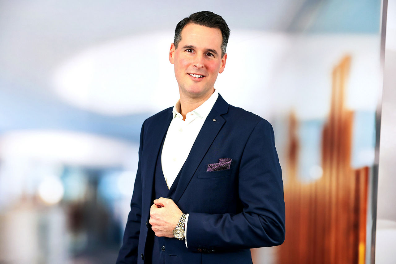 Ein Portrait von Oliver Hausmann