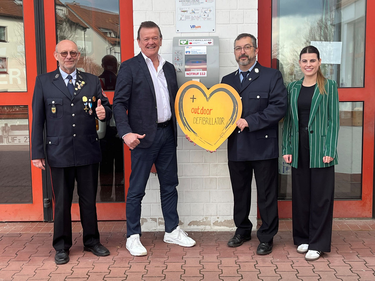 Spendenübergabe an die freiwillige Feuerwehr Lichtenfels
