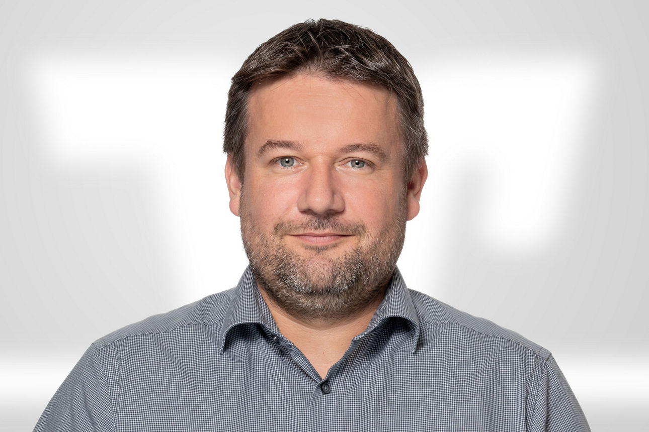 Benjamin Pastoors, R+V