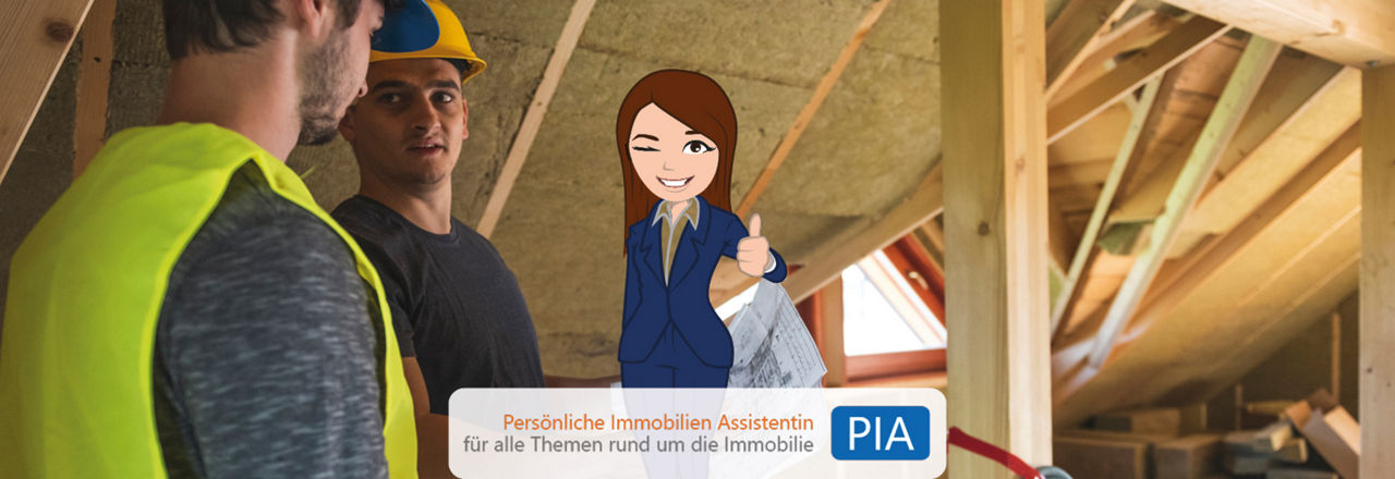 Gezeichnete Frau im Business-Outfit, die ein orangefarbenes Hausmodell hält