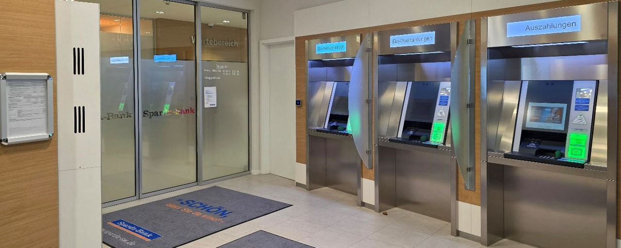 Selbstbedienungs-Bereich der Filiale der Zukunft