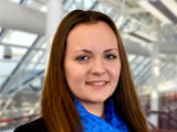 Laura Reitz, Kunden-Service-Center