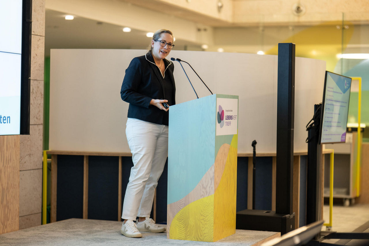 Prof. Dr. Katharina Reuter auf dem LebensWert-Treff 2025